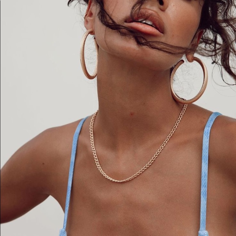 Princess Polly gold chain